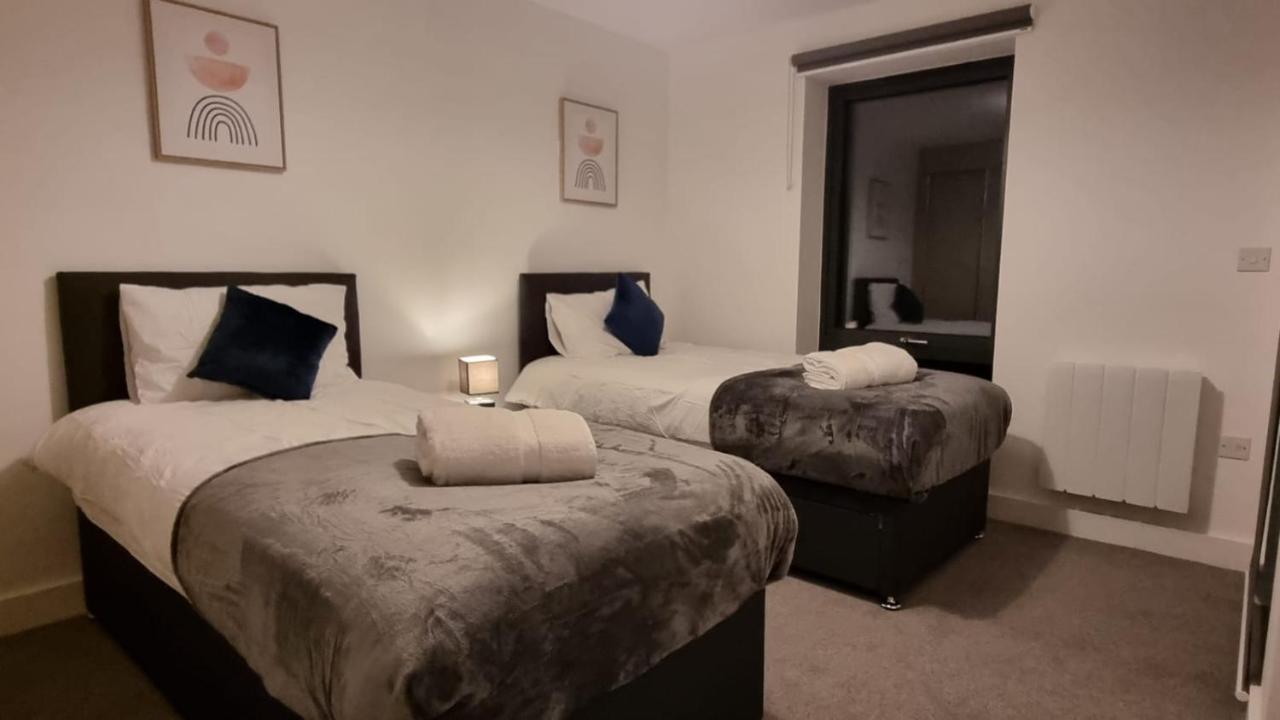 Spacious Balcony View Apt Near Nec Bhx Free Parking Sleeps 4 Гоклі-Гіт Екстер'єр фото